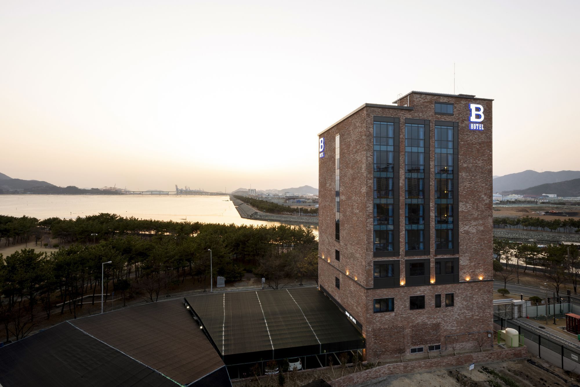 Brown-Dot Hotel Shinho Busan Esterno foto