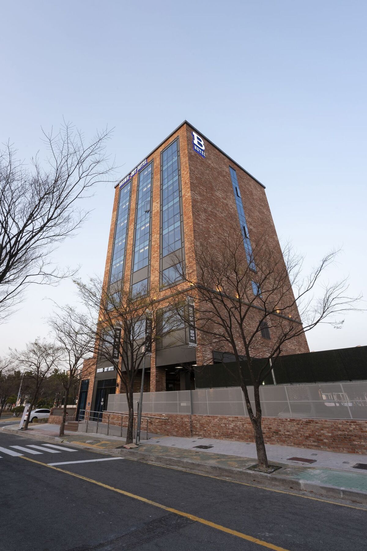 Brown-Dot Hotel Shinho Busan Esterno foto