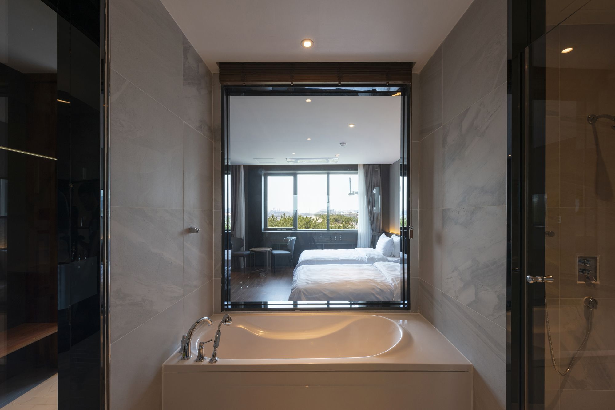 Brown-Dot Hotel Shinho Busan Esterno foto