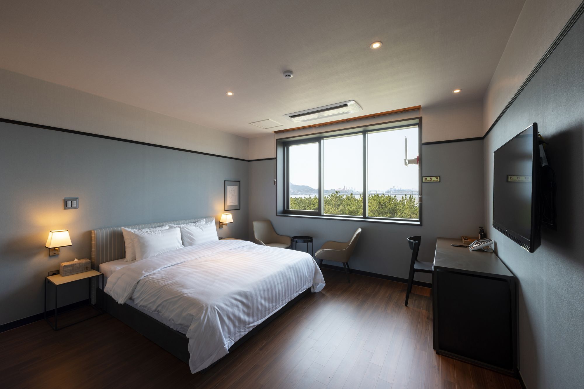 Brown-Dot Hotel Shinho Busan Esterno foto