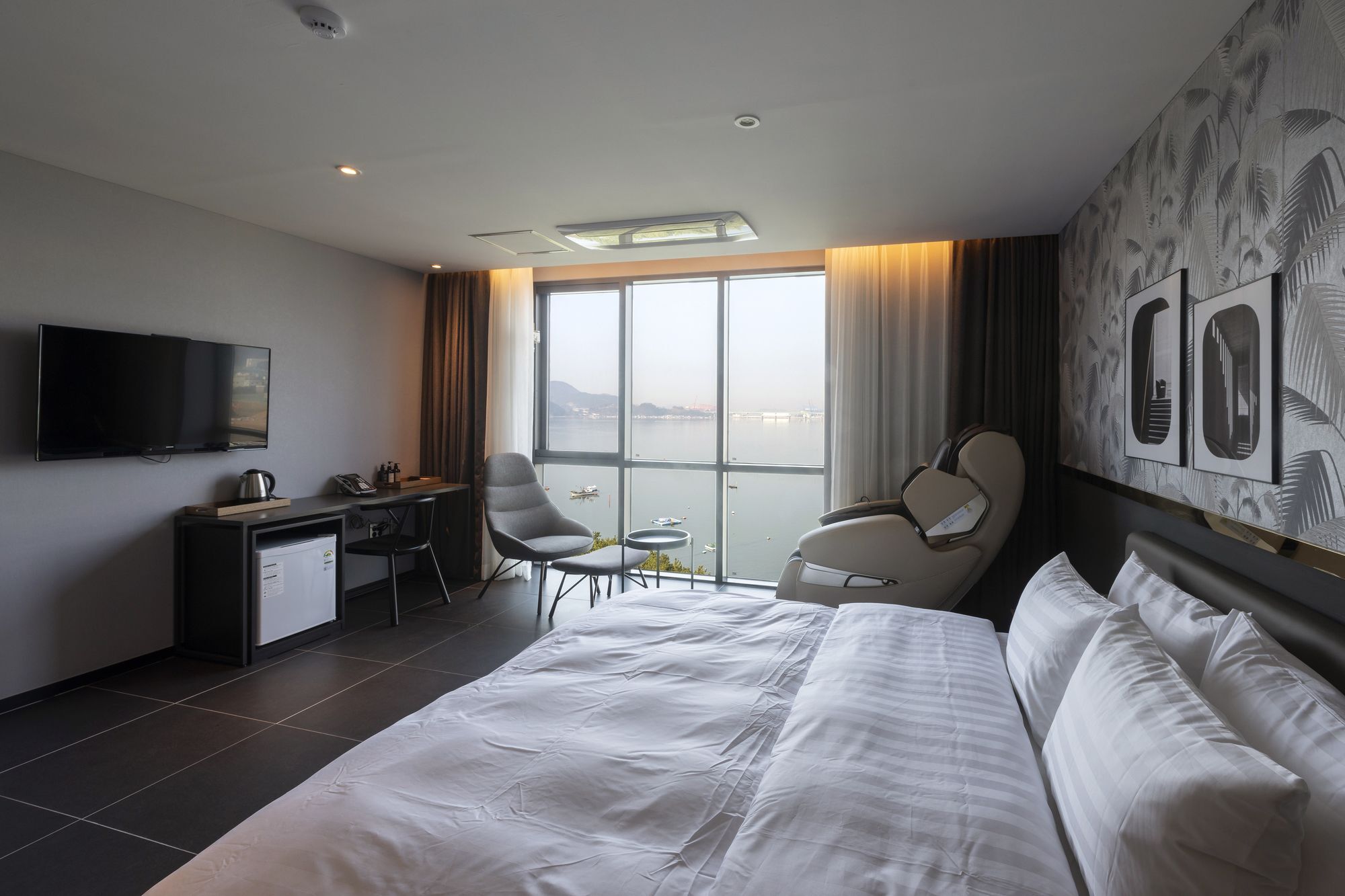 Brown-Dot Hotel Shinho Busan Esterno foto