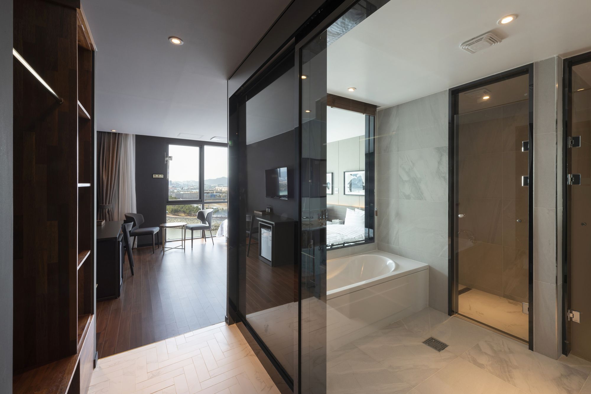 Brown-Dot Hotel Shinho Busan Esterno foto