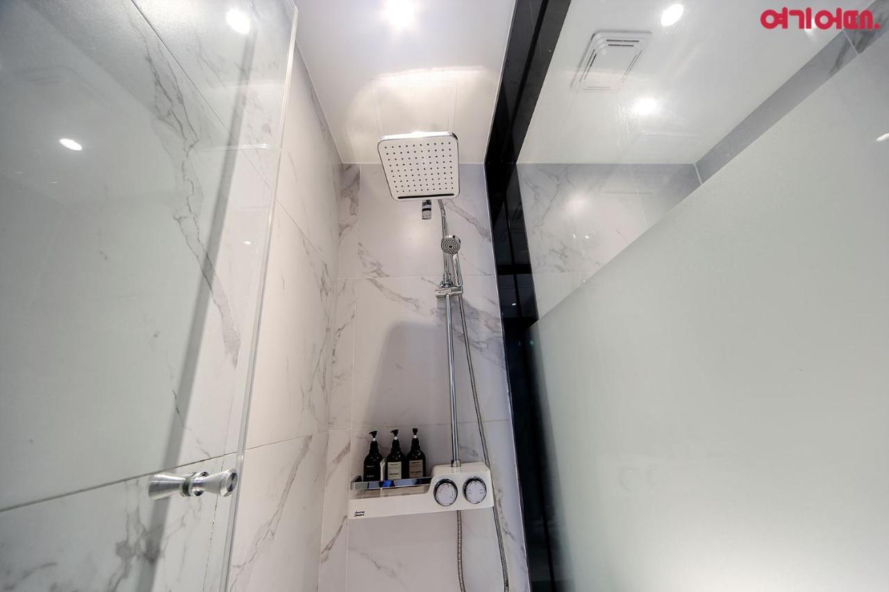 Brown-Dot Hotel Shinho Busan Esterno foto